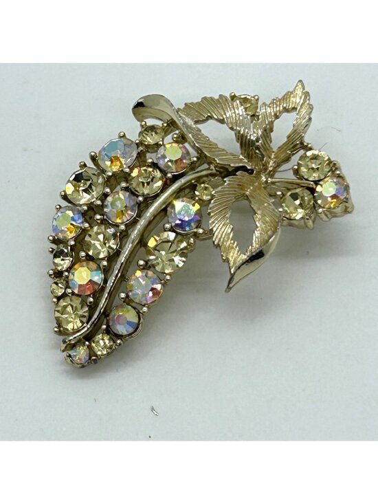 Lisner Jewelry - Vintage Lisner Gold Tone Leaf Brooch With Aurora Borealis Rhinestones Signed Pin